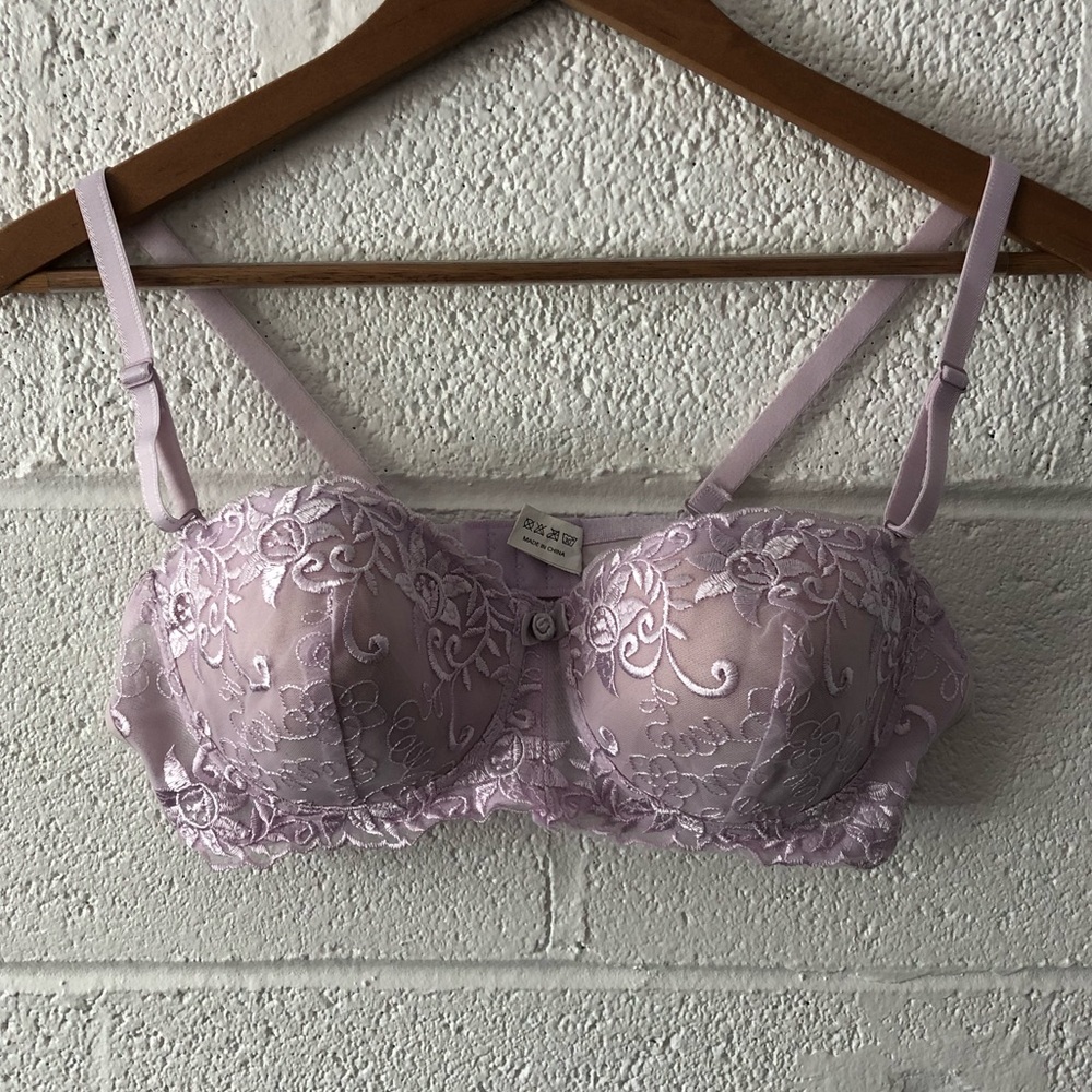 Elegant Lace Lavender Bra